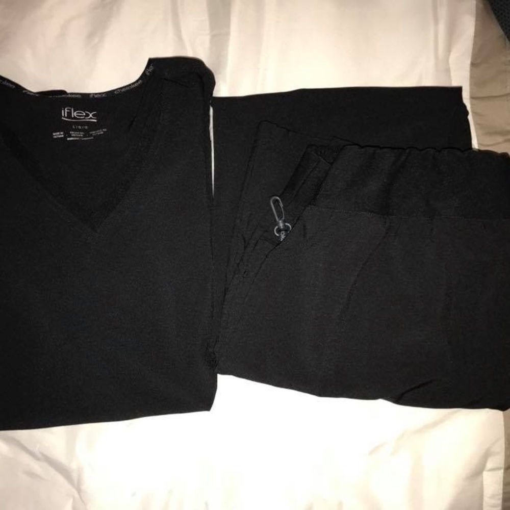 Cherokee iFlex Scrubs Women's